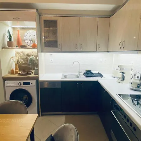 Amalizen, Steps From The Sea ハニア