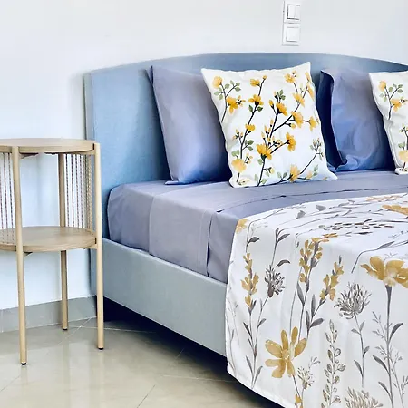 Amalizen, Steps From The Sea