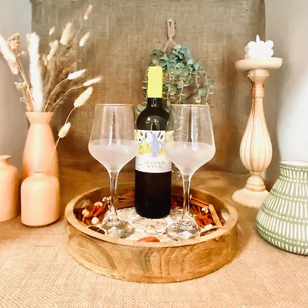 Amalizen, Steps From The Sea Daire