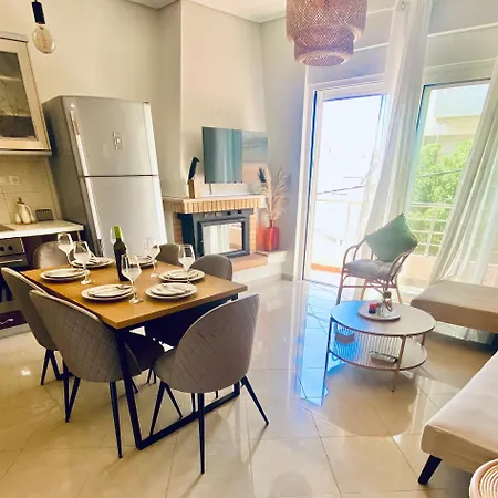 Amalizen, Steps From The Sea * Hanya