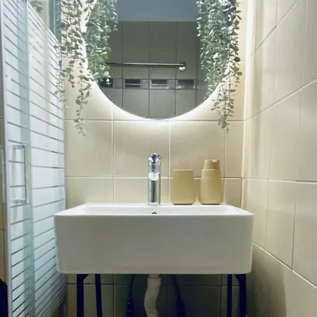 Amalizen, Steps From The Sea Hanya