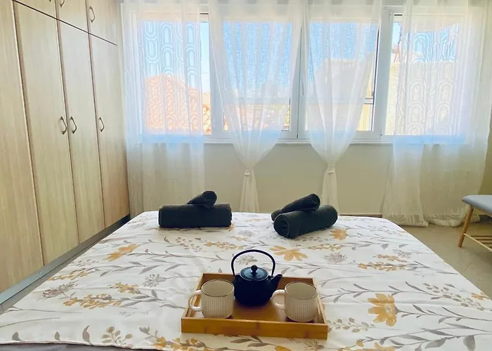 Amalizen, Steps From The Sea * ハニア