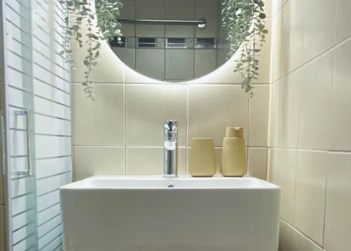 Amalizen, Steps From The Sea ハニア